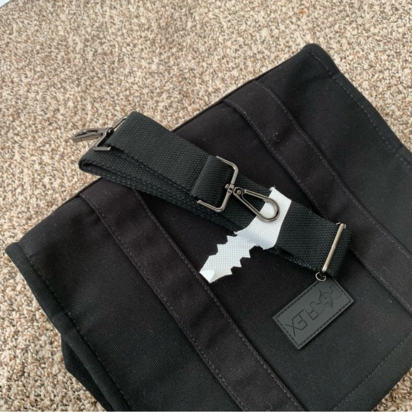 Pop flex Sloane tote in small - Picture 10 of 12